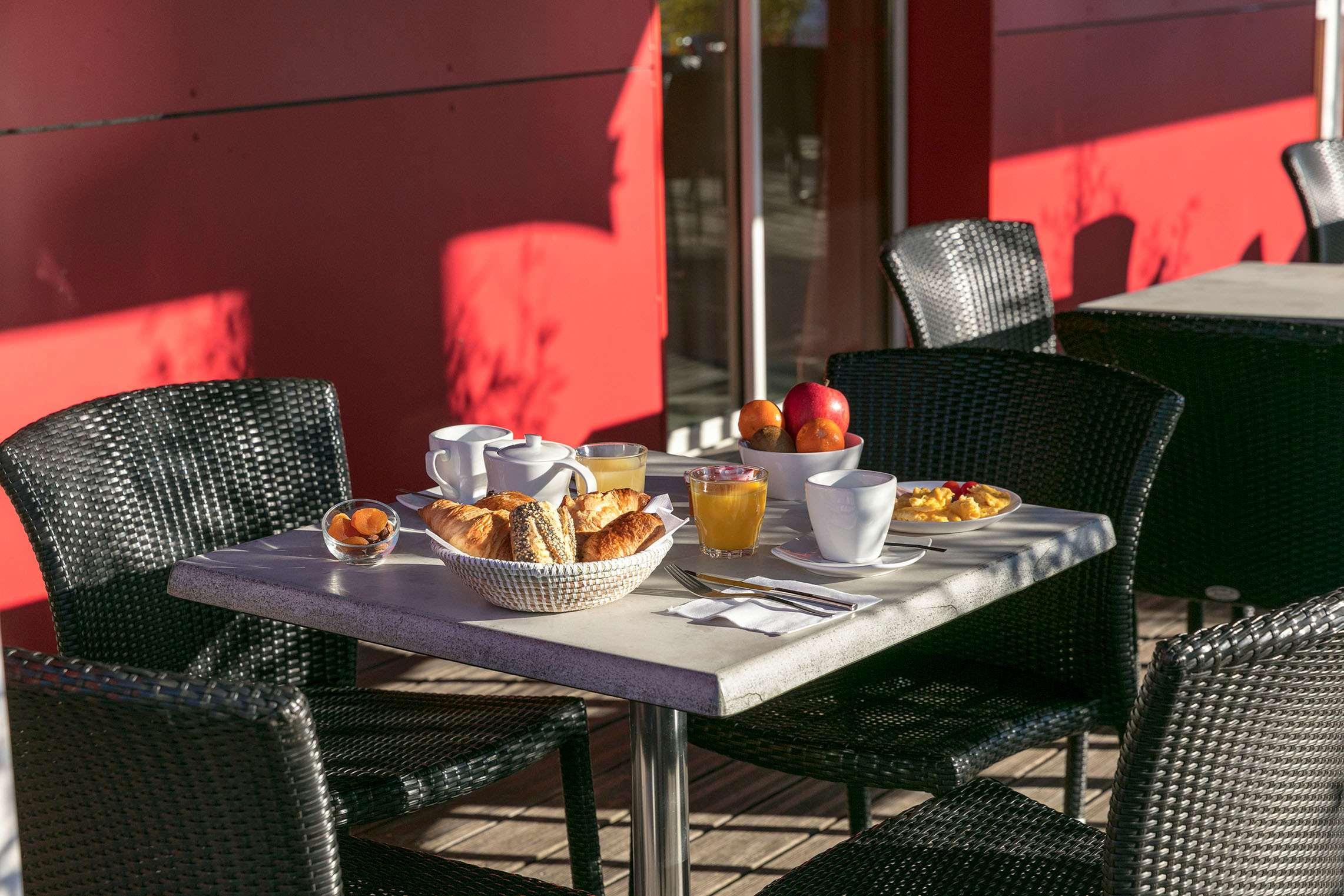 Estaing Hotel 3*